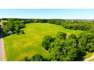 TRACT 1 - REAL ESTATE AUCTION - 2 PRESTIGUOUS HOMES - 66+/- ACRES IN 5 TRACTS IN NOBLE COUNTY, INDIANA